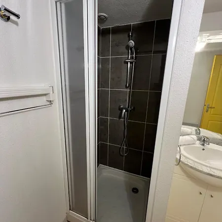 Atypique D'ax شقة *